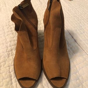 Jessica Simpson Peep toe bootie